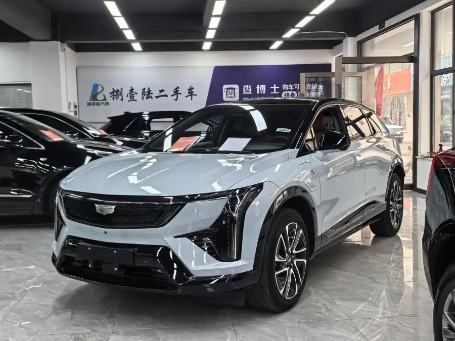 Cadillac IQ Optiq 4WD Long Range