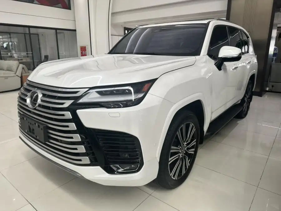 Lexus LX 700h