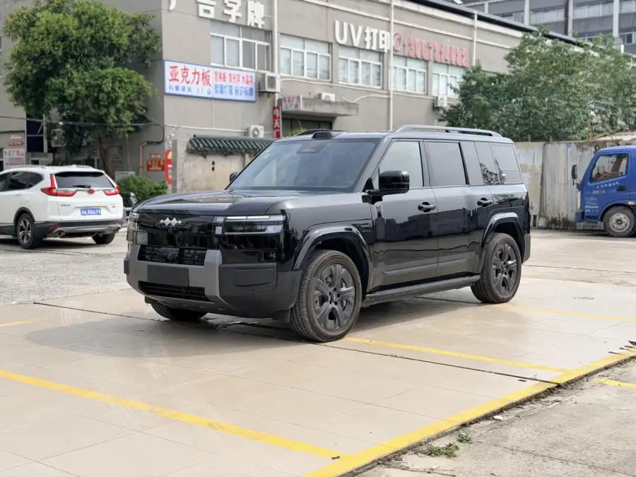 Fangchengbao Tai 7 EV 675KM 4WD