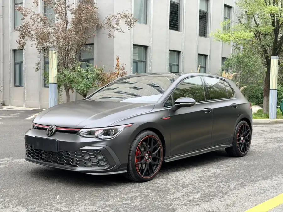 Volkswagen Golf GTI 380TSI DSG GTI