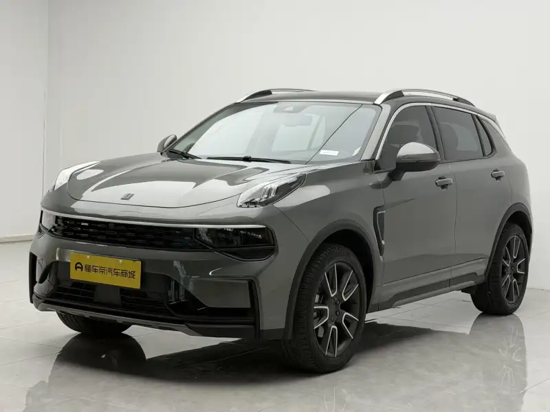 Lynk & Co 01 2.0TD 2WD Pro