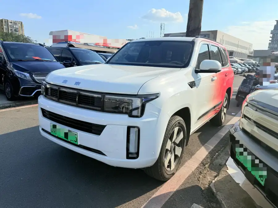 BAIC BJ BJ60 EREV 5 мест