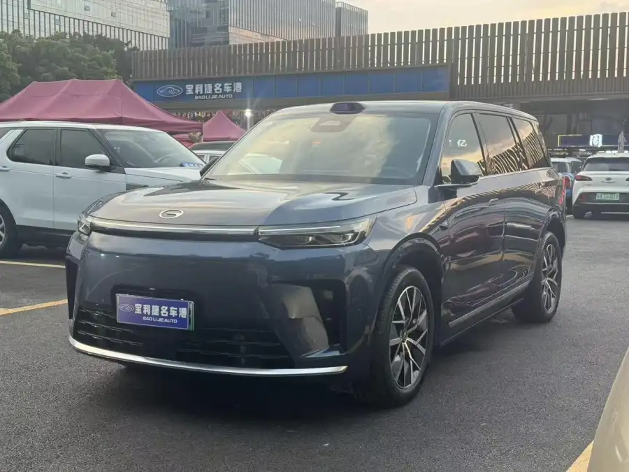 GAC Trumpchi Xiangwang S9 Ultra 6 мест