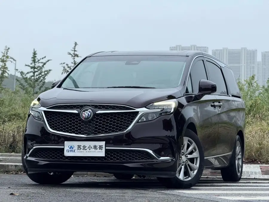 Buick GL8 2.0T 6 мест