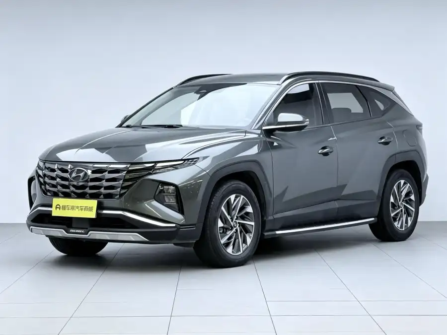 Hyundai Tucson L 2.0L HEV TOP · Flagship