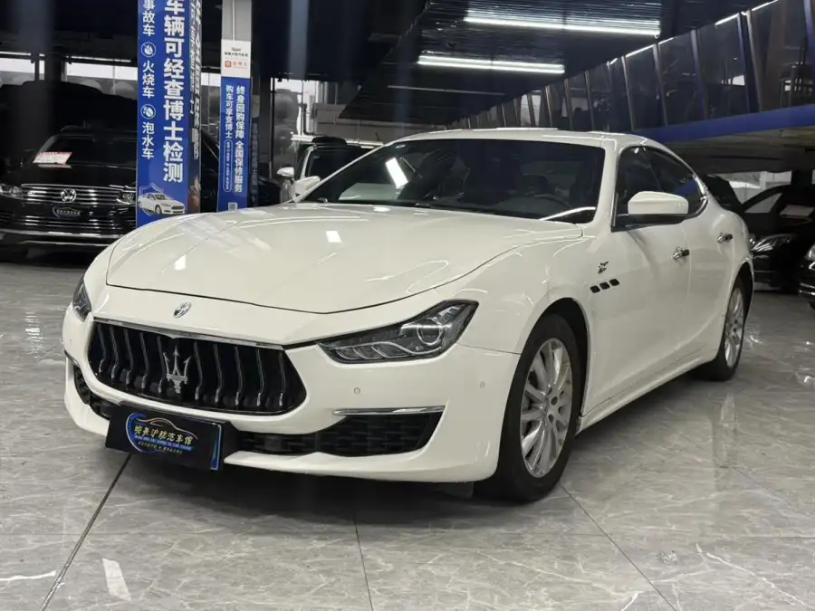 Maserati Ghibli 2.0T GT