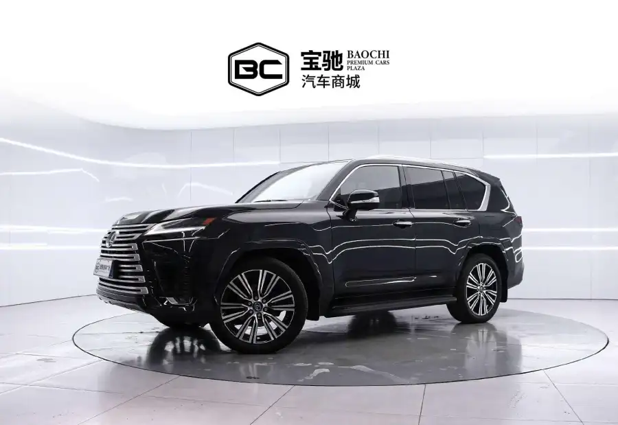 Lexus LX 700h