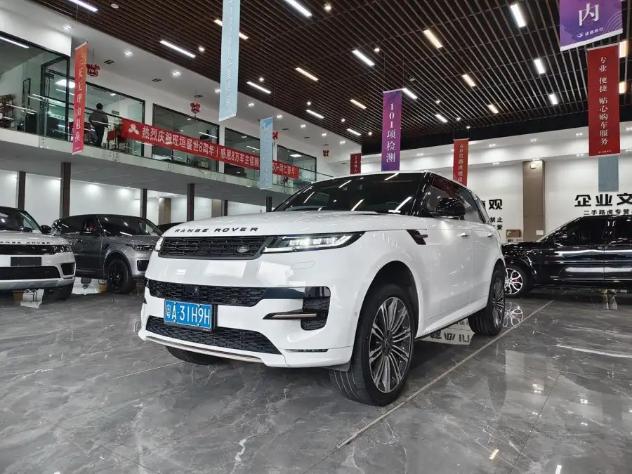 Land Rover Range Rover Sport 3.0 L6 DYNAMIC SE