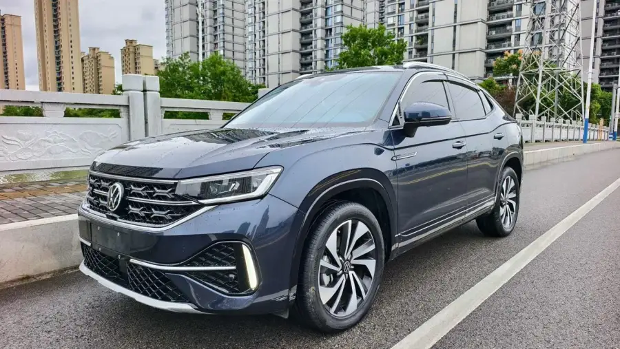 Volkswagen Tayron X 330TSI 2WD