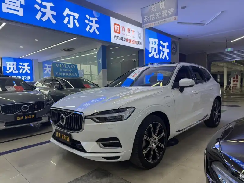 Volvo XC60 PHEV T8 E Luxury