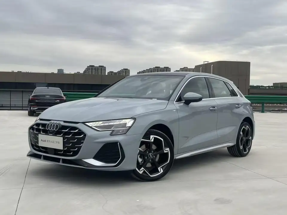 Audi A3 Sportback 35 TFSI +