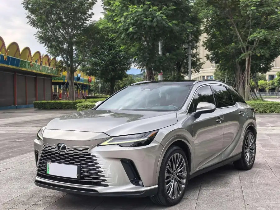 Lexus RX PHEV 450h+ 4WD