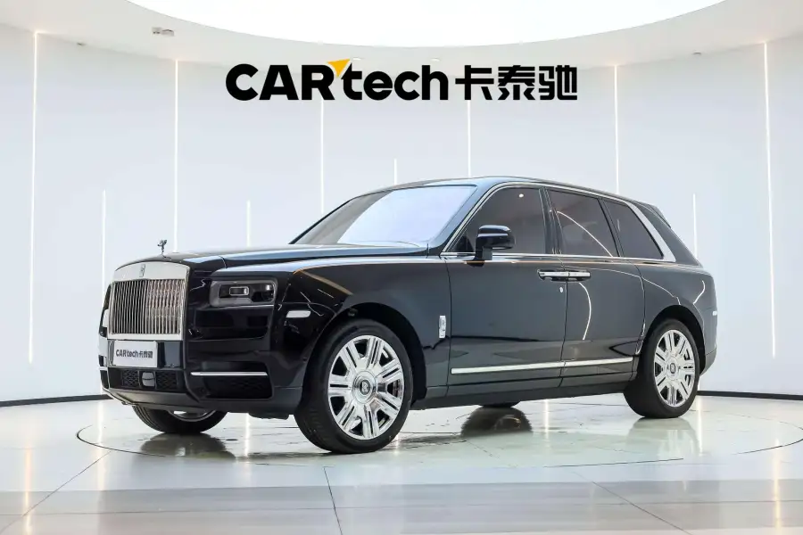 Rolls-Royce Cullinan 5 мест
