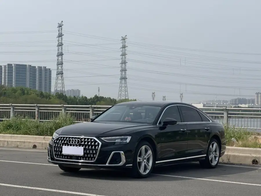 Audi A8 A8L 50 TFSI quattro