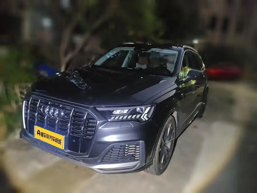 Audi Q7 55 TFSI quattro S line Sport