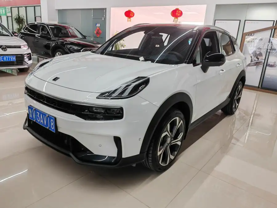 Lynk & Co 06 Remix 1.5T Hero