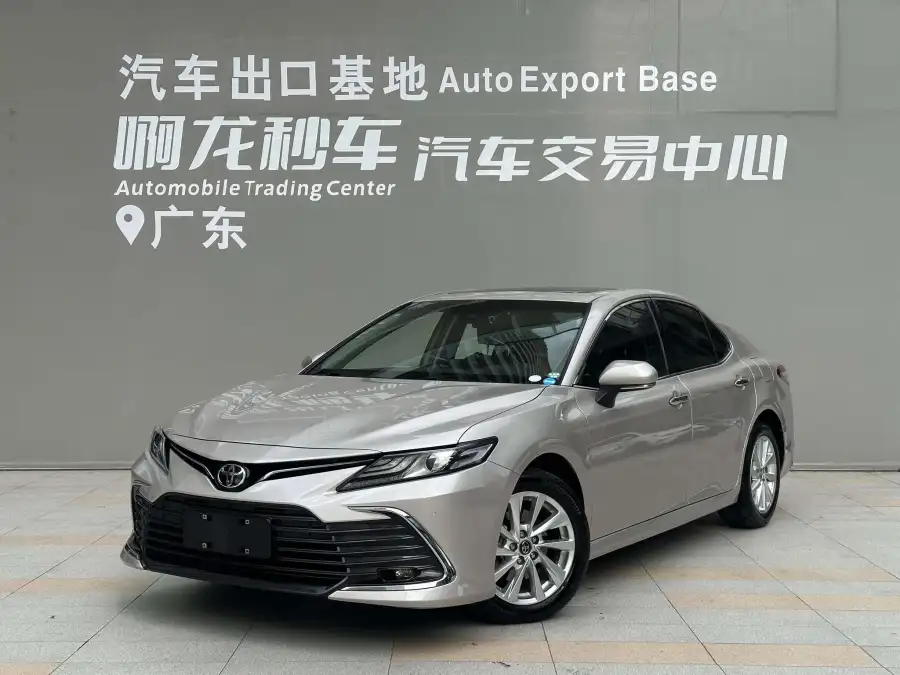 Toyota Camry 2.0G Luxury