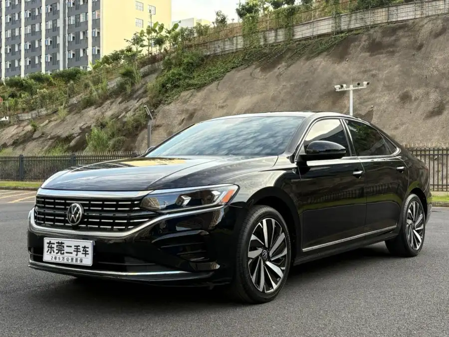 Volkswagen Passat 330TSI Elite