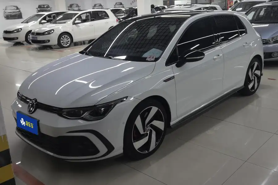 Volkswagen Golf GTI 380TSI DSG GTI