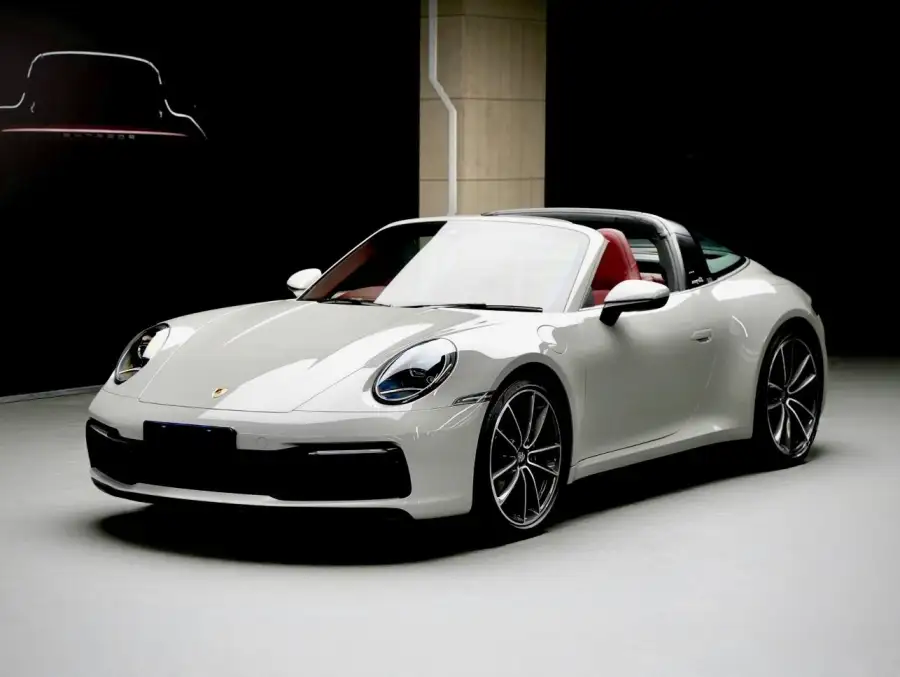Porsche 911 Targa 4 3.0T