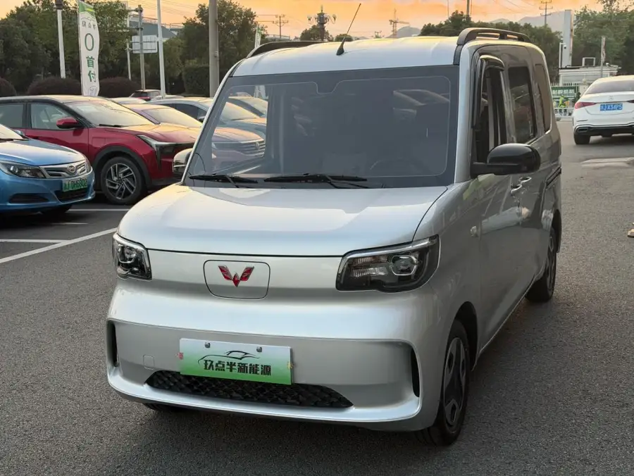 Wuling Sunshine EV Base