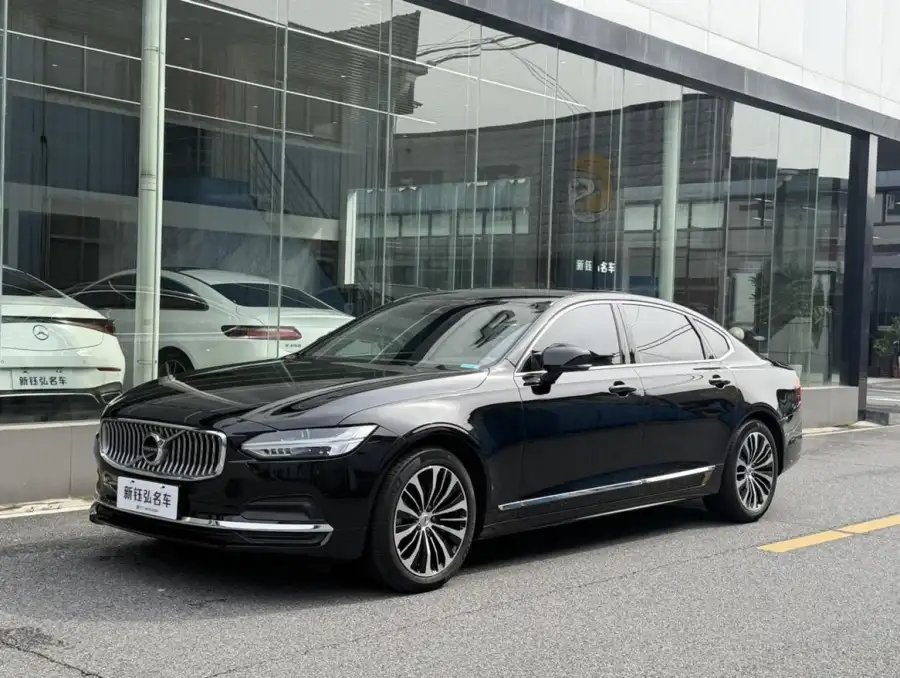 Volvo S90 B5 Luxury