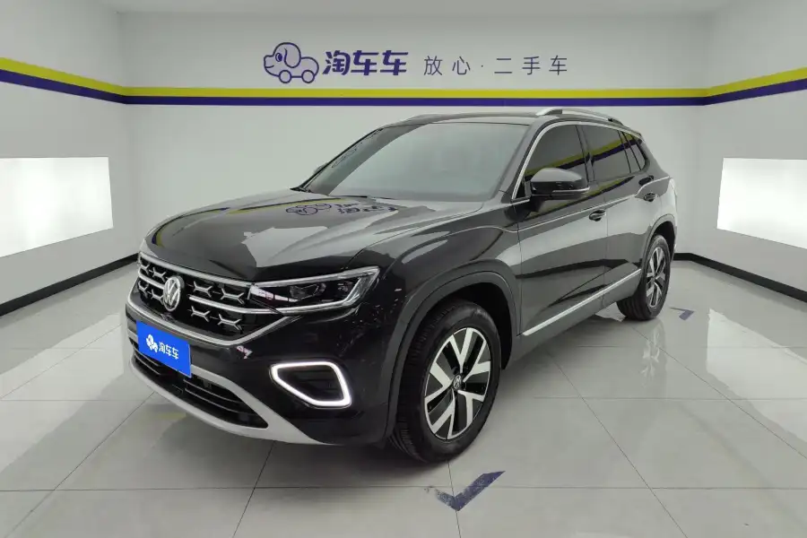 Volkswagen Tayron 300TSI 2WD