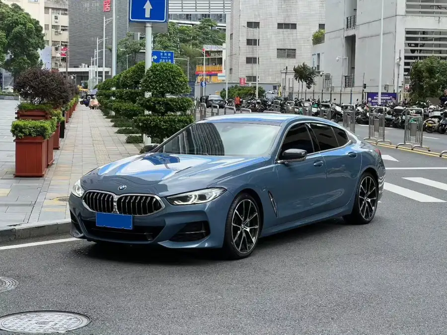 BMW 8 Series 840i xDrive M