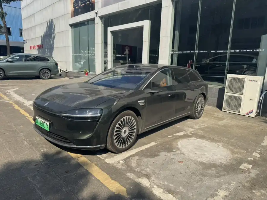 Stelato S9T Ultra 4WD 100kWh