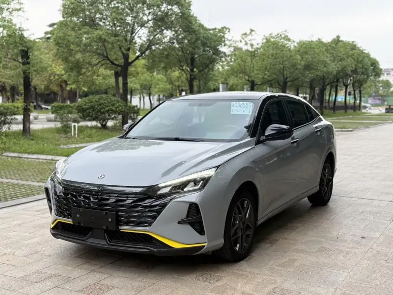 Dongfeng Aeolus Yixuan 1.5T