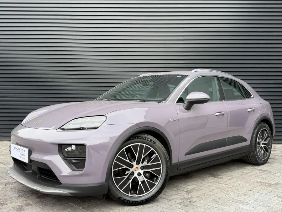 Porsche Macan EV Macan 4