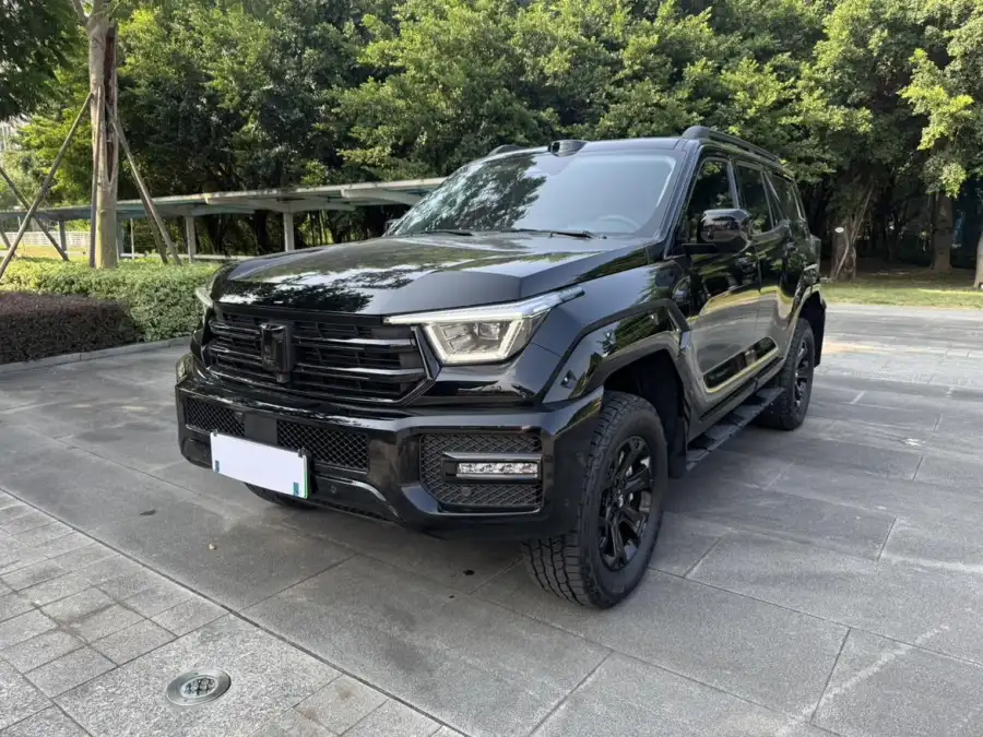 Tank 400 Hi4-Z Smart