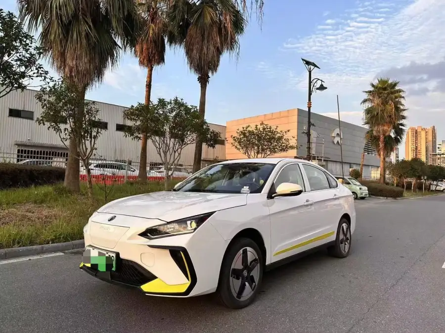 Dongfeng Aeolus E70 PRO
