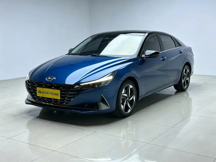 Hyundai Elantra 1.5L CVT LUX Premium