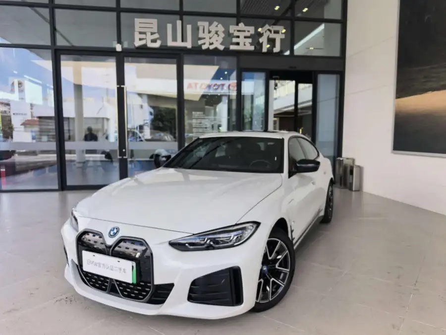 BMW i4 eDrive40