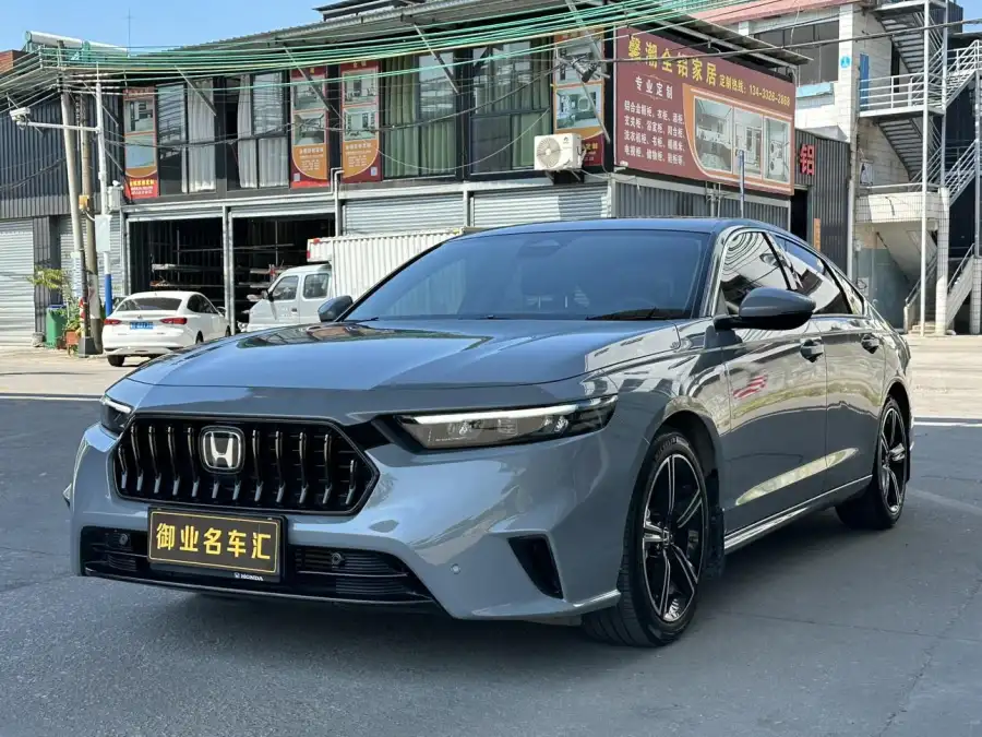 Honda Inspire 260TURBO