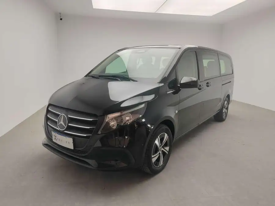 Mercedes-Benz Vito 2.0T 7 мест