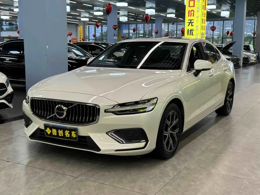 Volvo S60 B4 Luxury