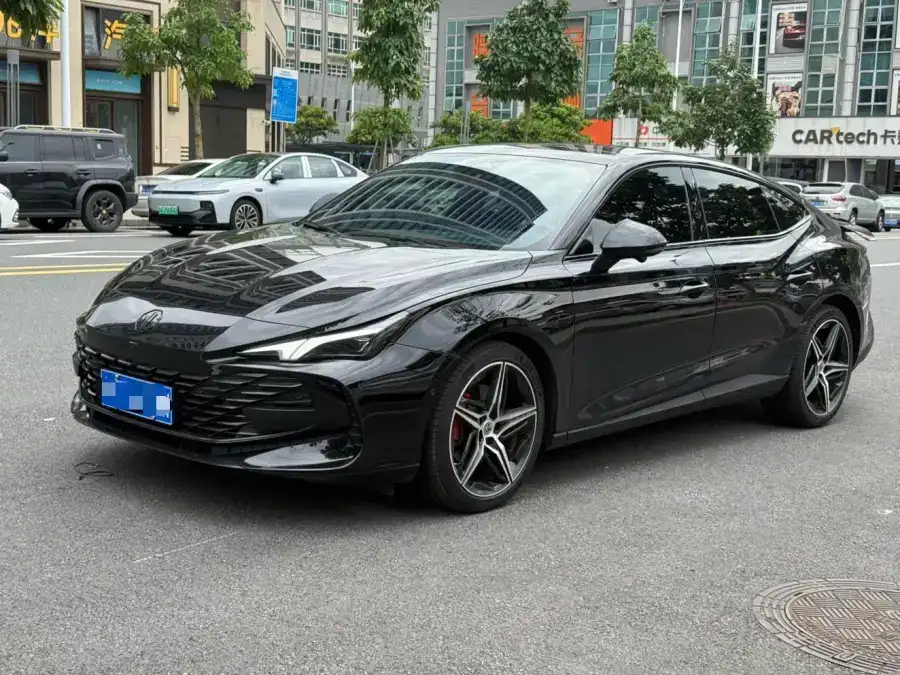 MG 7 2.0T Trophy+