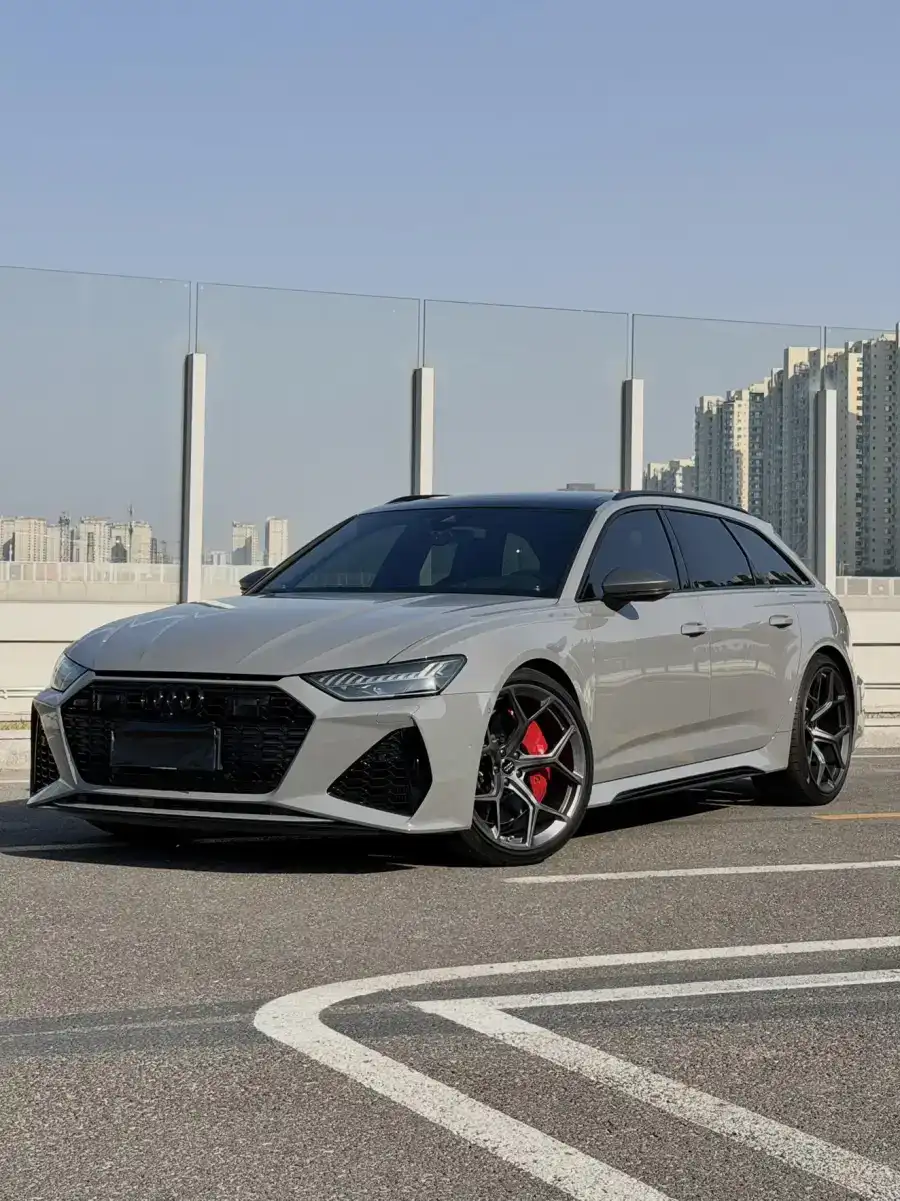 Audi RS 6 RS 6 4.0T Avant Performance