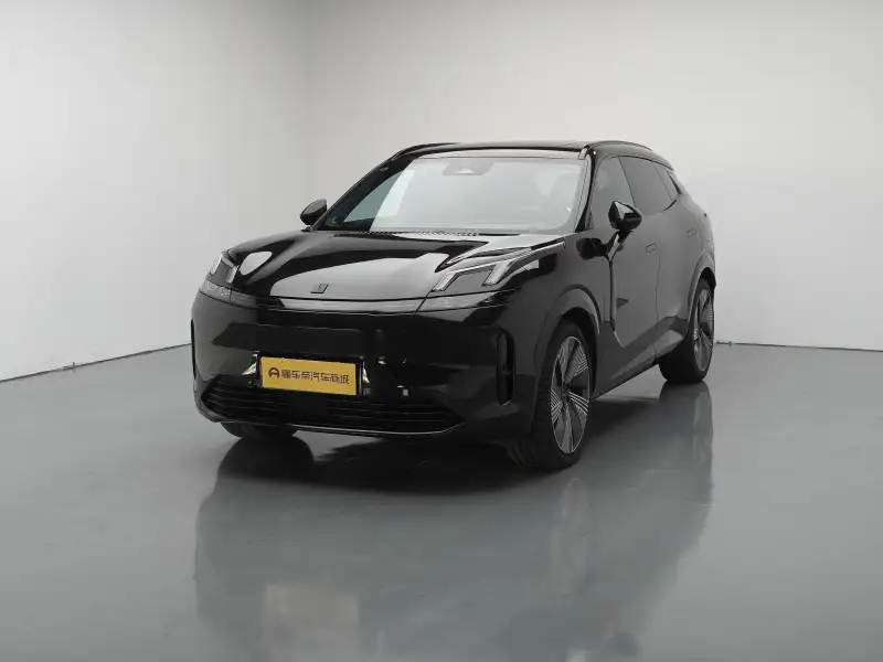 Lynk & Co 08 EM-P 220 4WD Halo