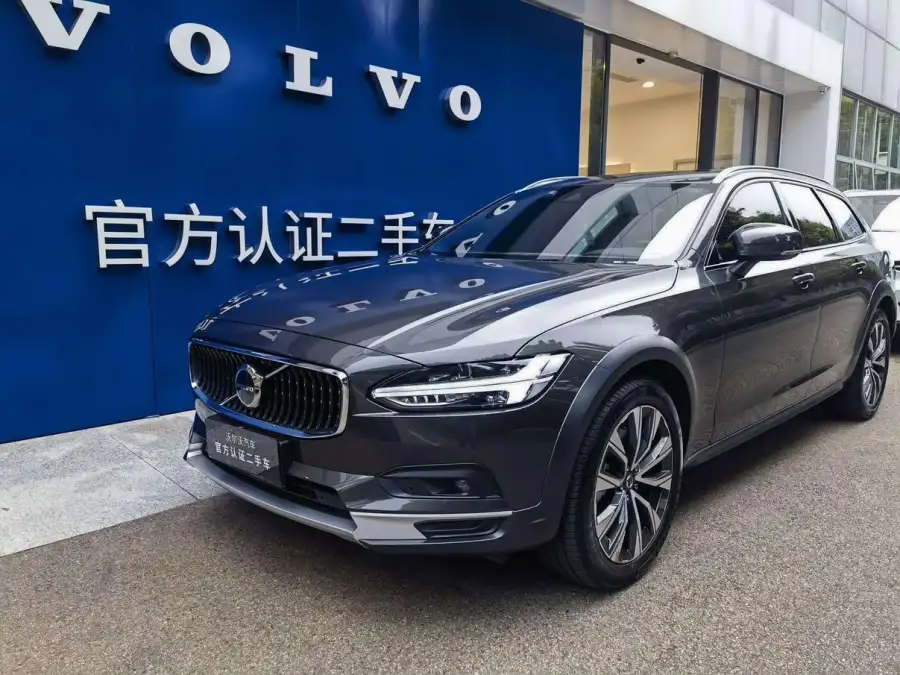 Volvo V90 Cross Country B5 AWD