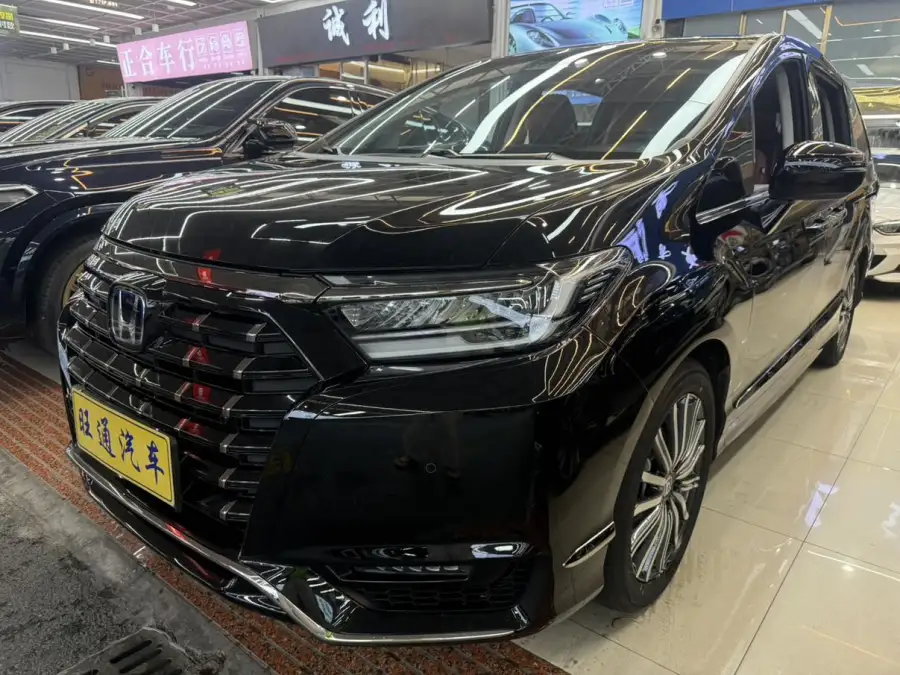 Honda Elysion 2.0L e:HEV Supreme