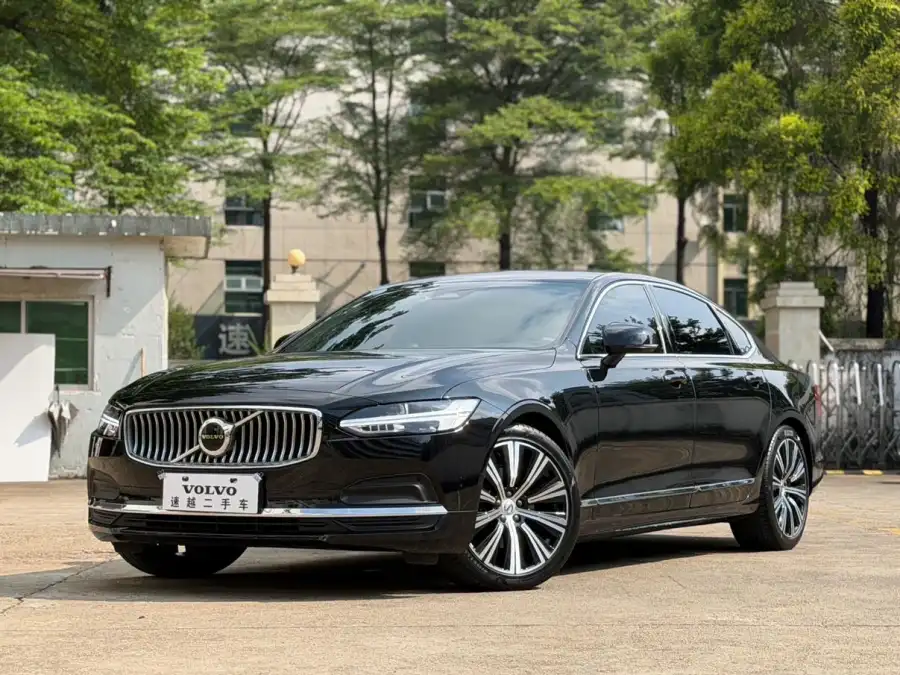 Volvo S90 B5 Luxury