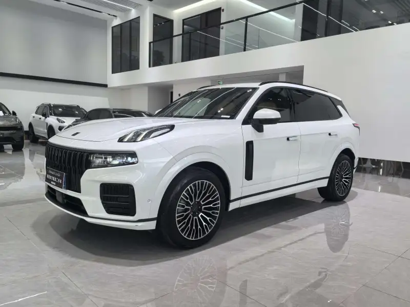 Lynk & Co 09 2.0T 4WD Explore Ultra