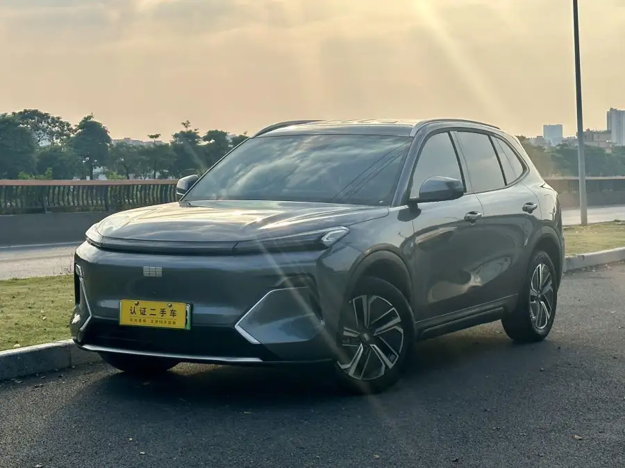 Geely Galaxy Starship 7 EM-i 55KM
