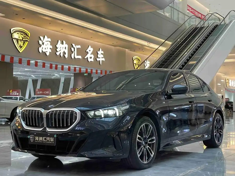 BMW 5 Series (Import) 525i M