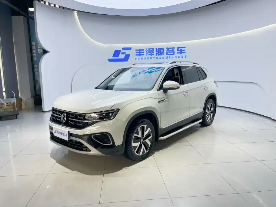 Volkswagen Tayron 330TSI 2WD Plus