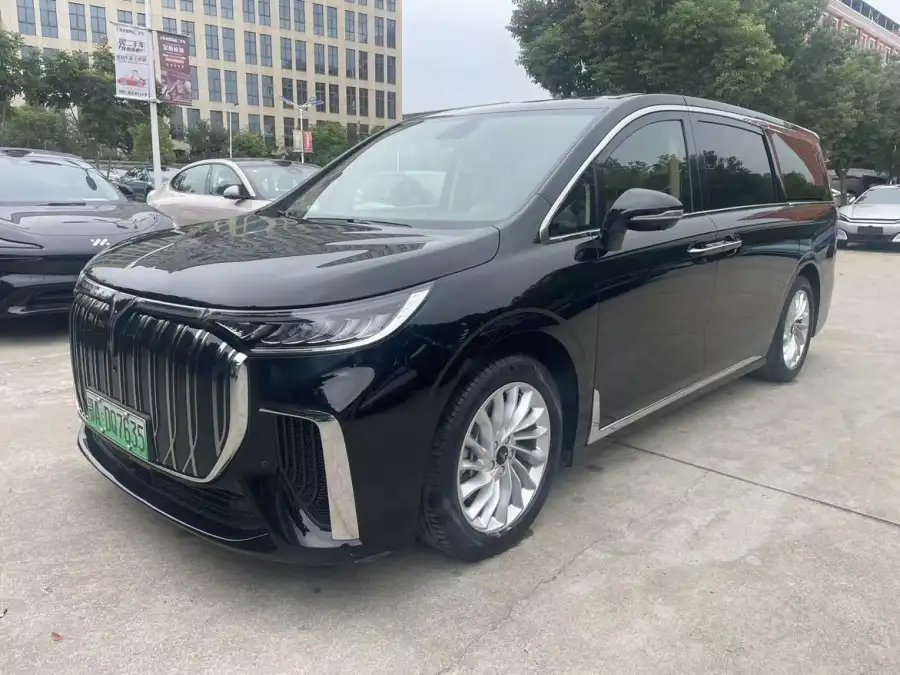 Voyah Dream EV Long Range