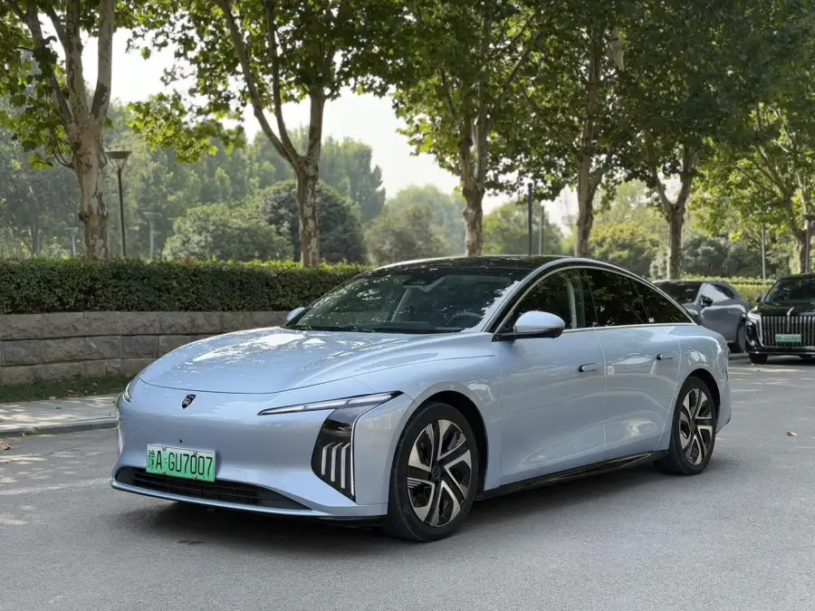 Dongfeng Forthing Xinghai S7 235 Premium